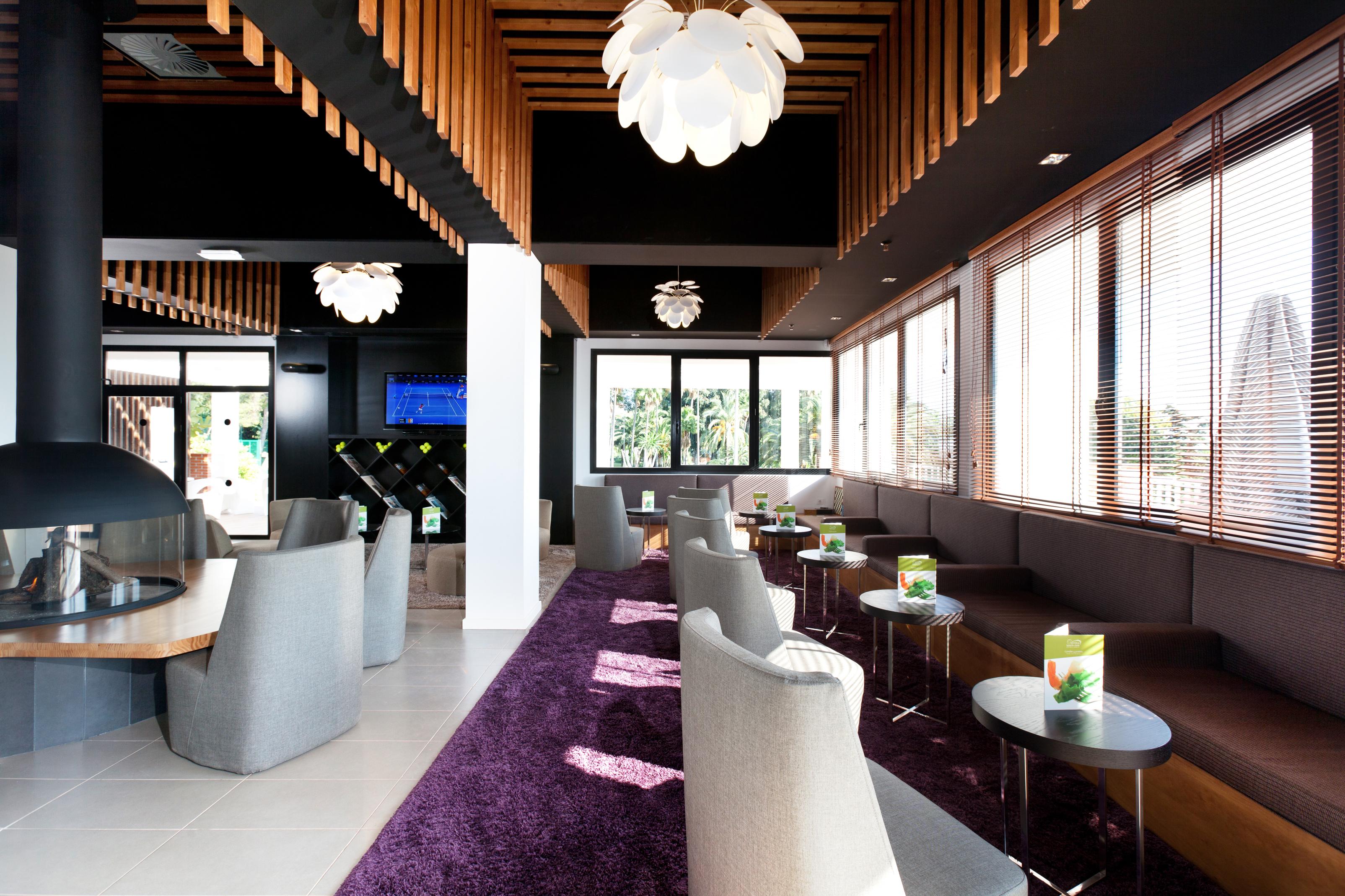 Hotel The Oasis By Don Carlos