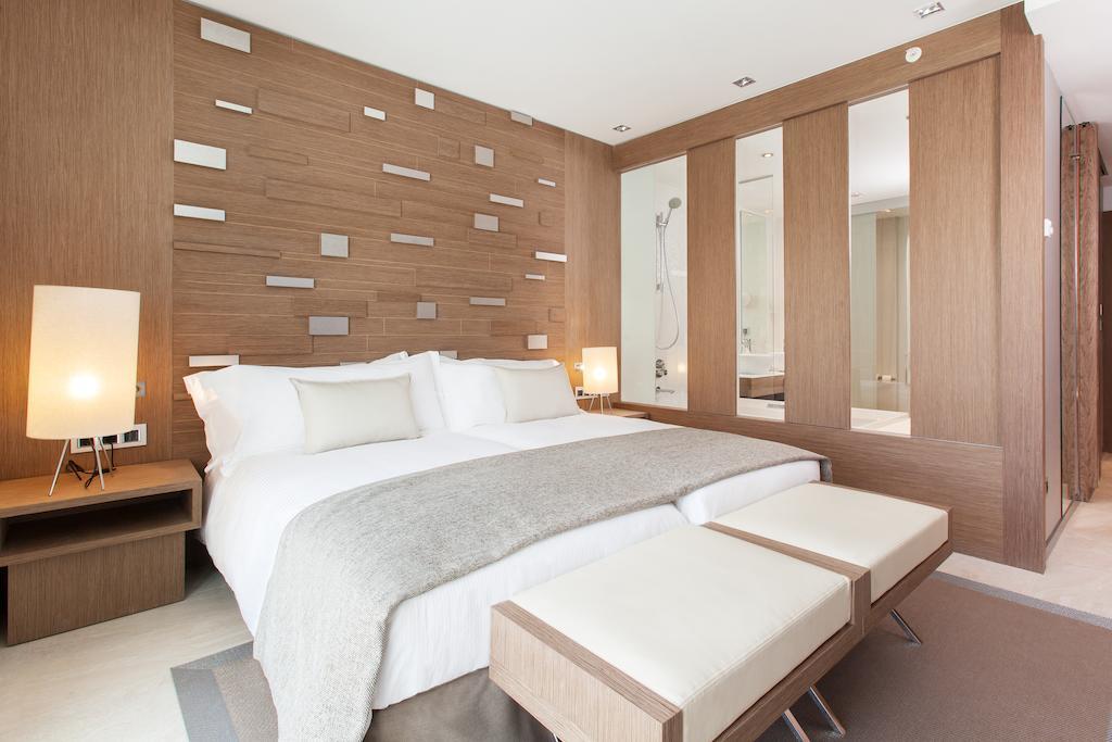 Hotel The Oasis By Don Carlos 5*